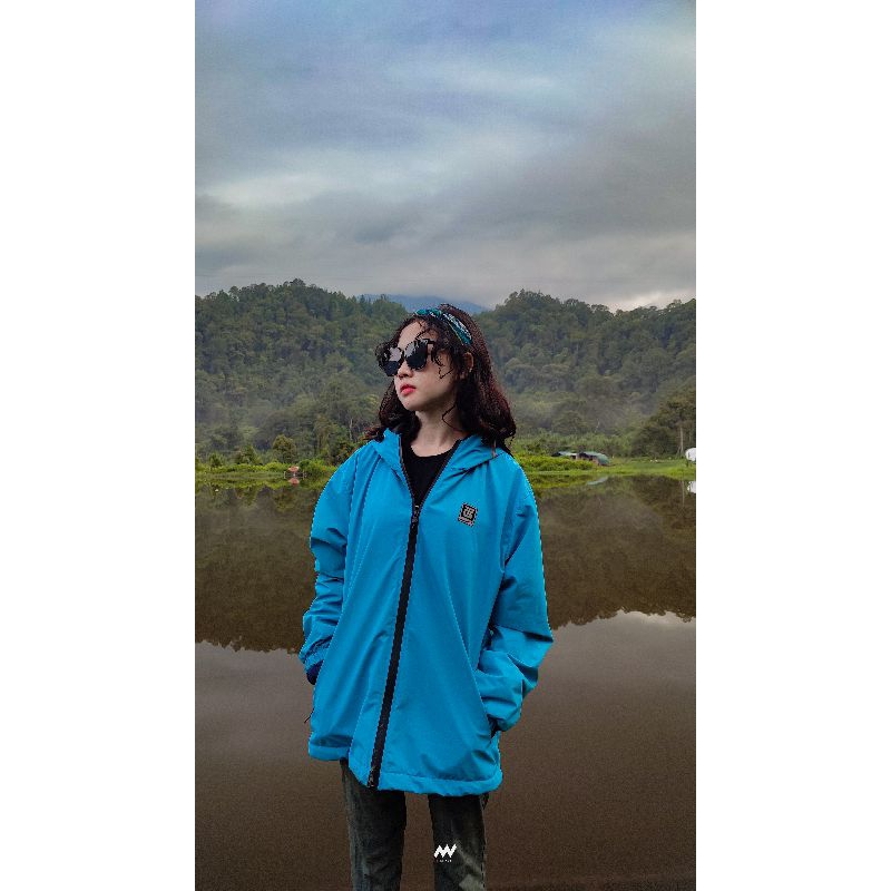 Jaket Waterproof Outdoor Polos Biru Tosca
