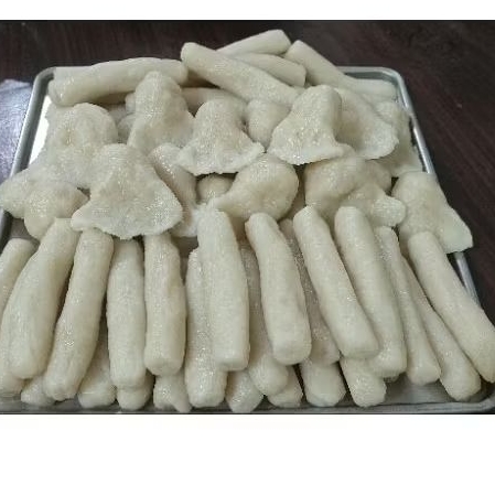 

Pempek ikan tenggiri premium paket isi 6 terdiri dar selam 3+lenjer 3 +cuko kental -+100 Mili di buat dr ikan tenggiri premium pancing cuko gula aren asli Palembang i.. reseller welcome