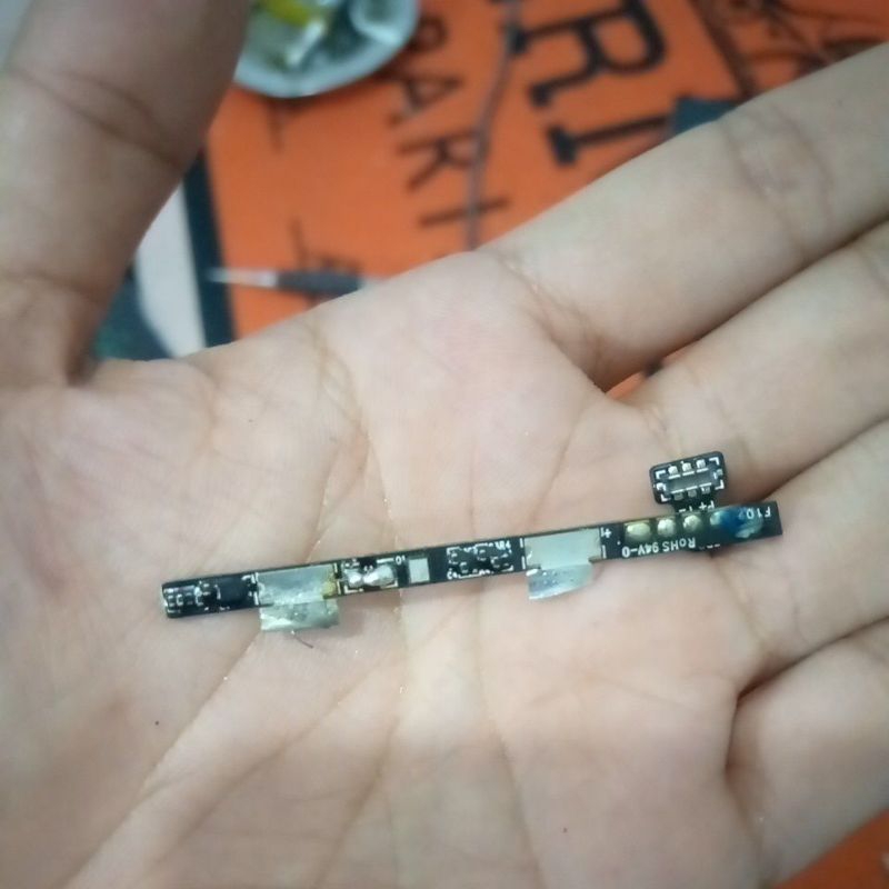 Socket baterai oppo f5 konektor baterai oppo f5 youth BLP31