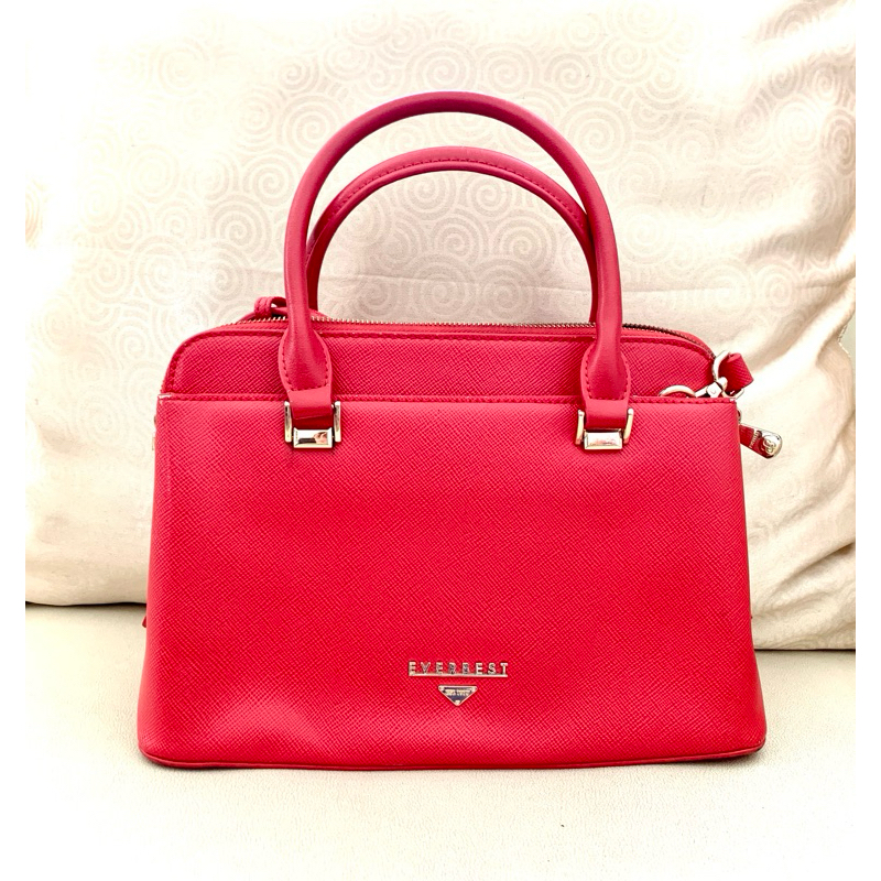 Tas wanita second/ tas tangan wanita/ tas selempang wanita bekas