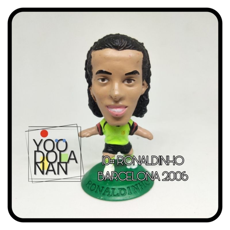 10# RONALDINHO - BARCELONA 2006 CORINTHIAN MICROSTARS SOCCERSTARZ FIGURE PEMAIN BOLA
