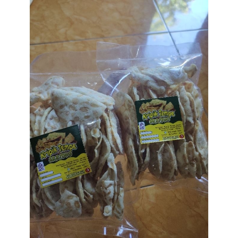 

KERIPIK TEMPE ASLI TRENGGALEK KRIPIK 250gr