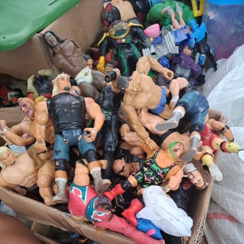 Mainan FIGURE WWE WWF SMACKDOWN MURMER