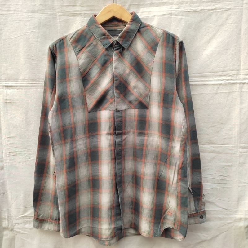 Kemeja uniqlo x undercover