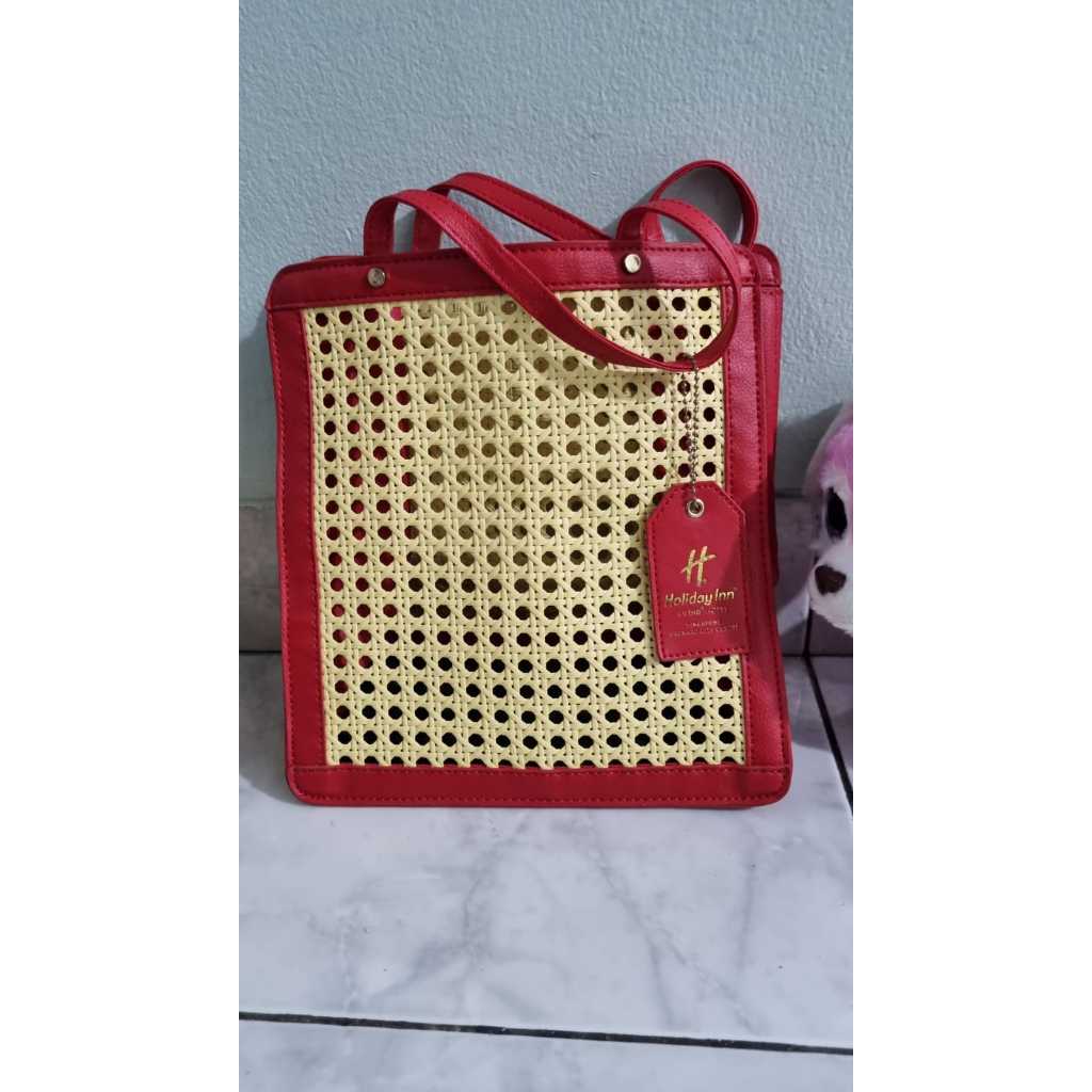 tas belanja holiday inn merah anyaman vintage preloved 22cm tote bag