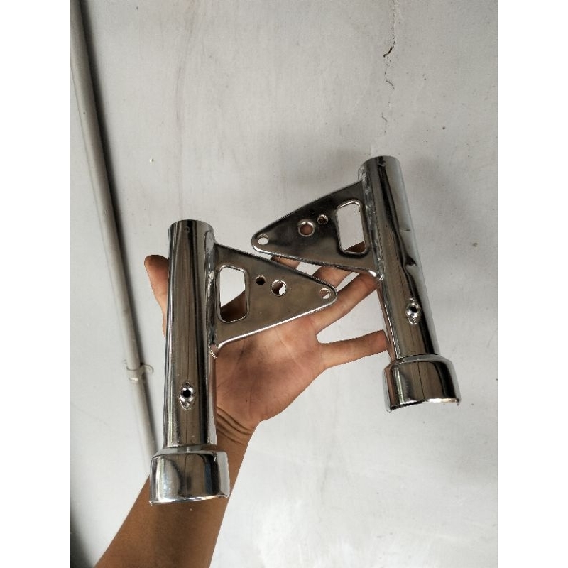 Kupingan lampu pangkon lampu gl100 gl125 Platina 79/80 Original baru