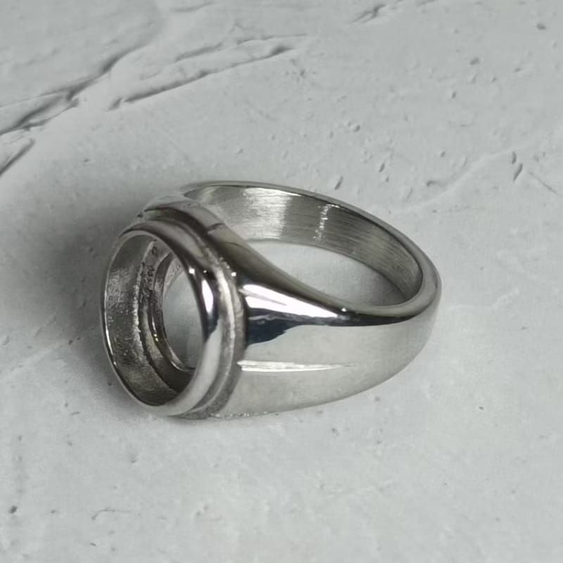 RB CINCIN/EMBAN/RING TITANIUM RR/BA 10x12mm Warna kombinasi hitam dan kuning,silver