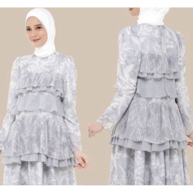 preloved blouse wearing klamby sz S/M