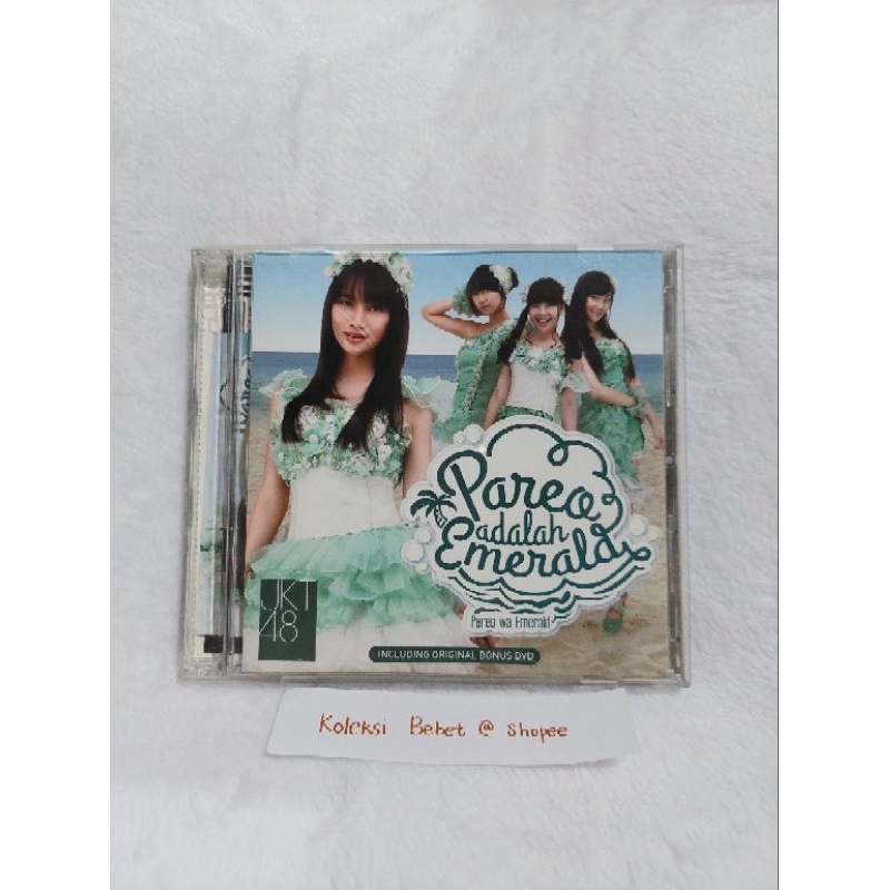 [READY] CD+DVD JKT48 Pareo Adalah Emerald Pareo Wa Emerald Photopack Melody Nuramdhani Laksani Team 