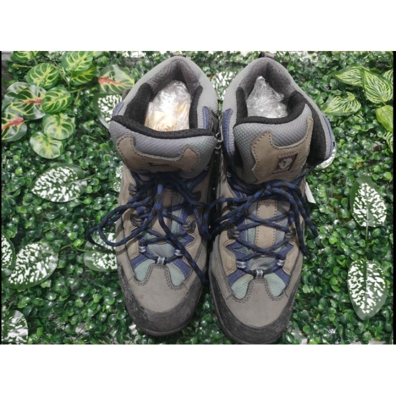 SEPATU SECOND GUNUNG HIGH SIZE 42,5