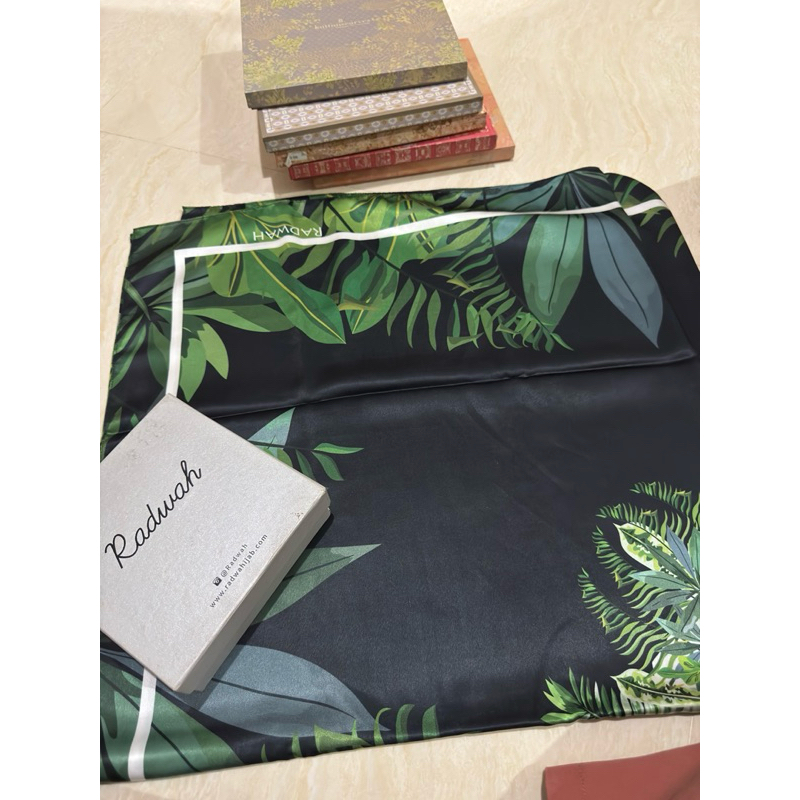 preloved Radwah satin scarf