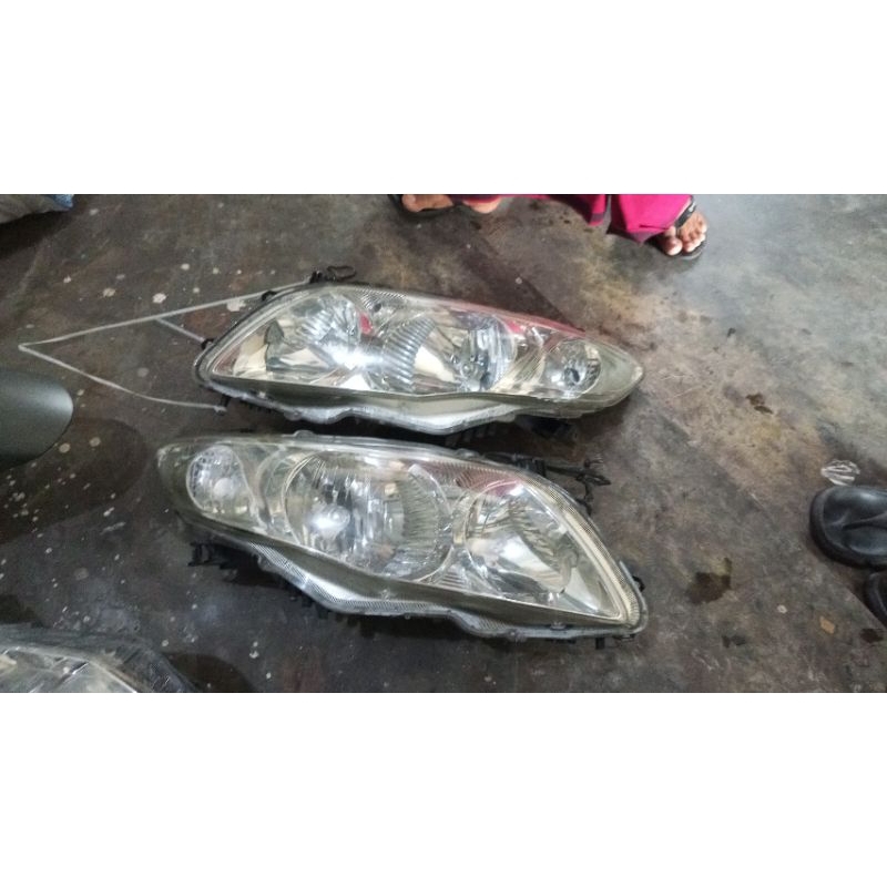 headlamp Altis 2008