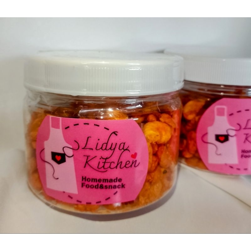 

Cemilan kacang koro/pedas gurih/halal