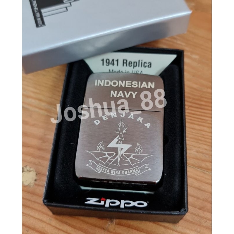 Zippo Original 1941 / Zippo Custom Korek Api Ukir Logo DENJAKA Black Ice Bisa Ukir Logo Nama Sendiri