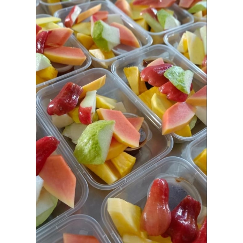 

Rujak buah buahan 500 mili plus sambel kacang