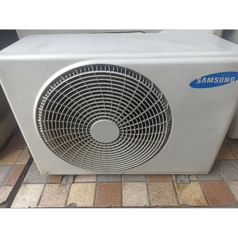 cover body depan outdor Ac samsung bekas Copotan