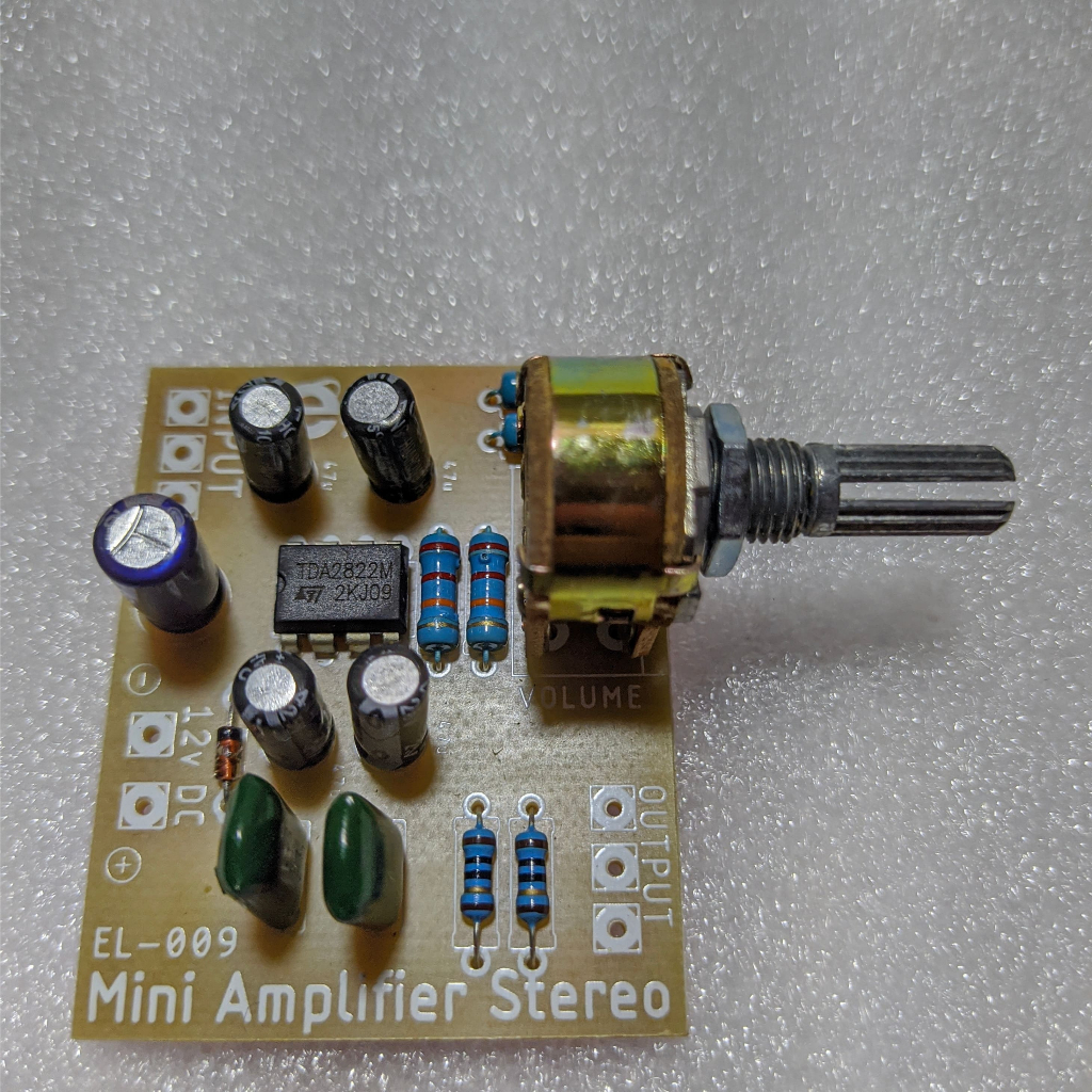 .MINI AMPLIFIER STEREO HEADPHONE