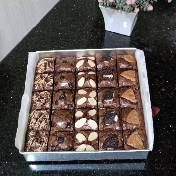 

Fudgy Brownies Sekat 12x12 cm/20x20 cm (PO)