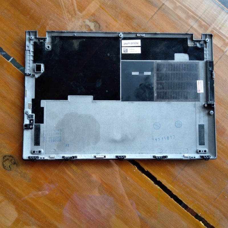 casing bawah laptop lenovo thinkpad x280