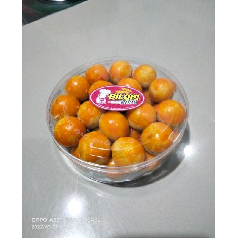 

KUE NASTAR