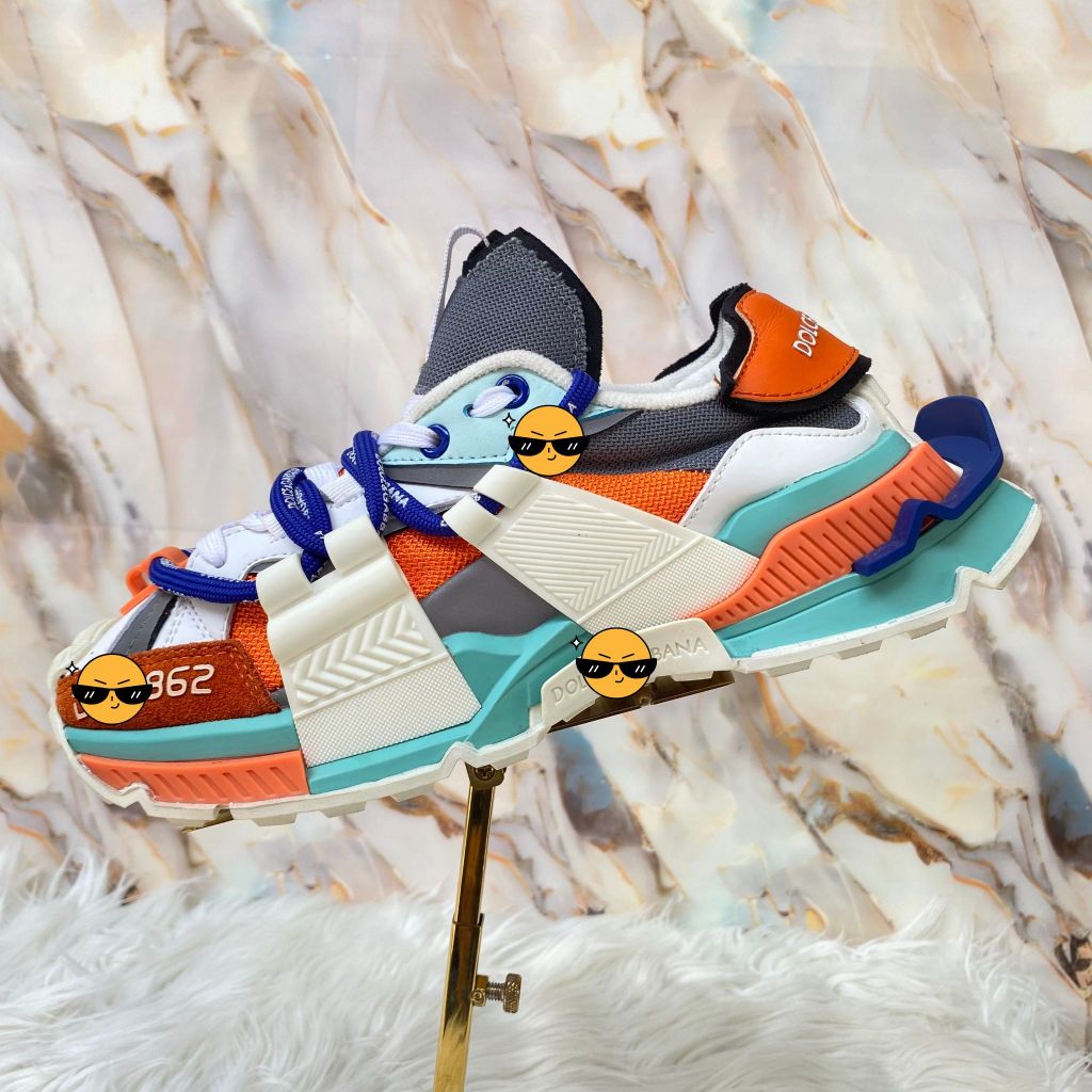 SDG4 Sepatu Itali Pria Sneakers