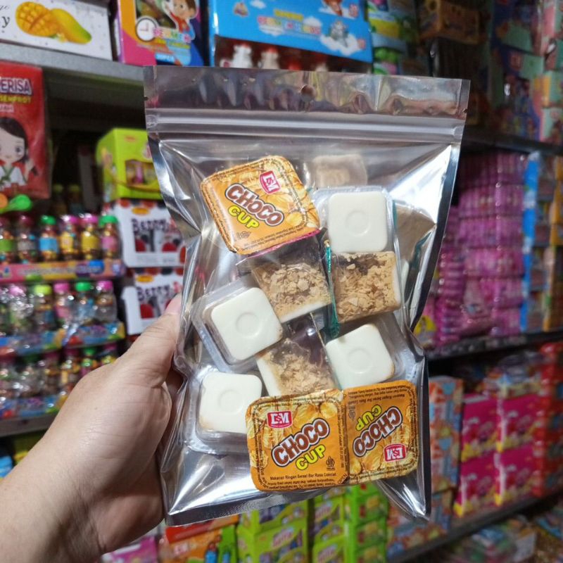

Choco Cup Sereal Bar Rasa Cokelat Susu 10 pcs