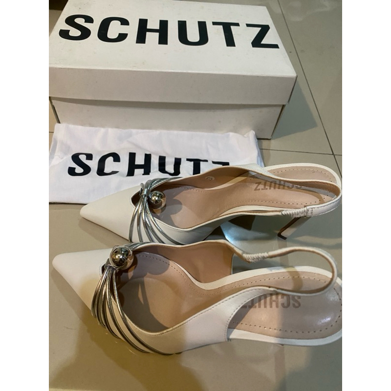 heels schutz
