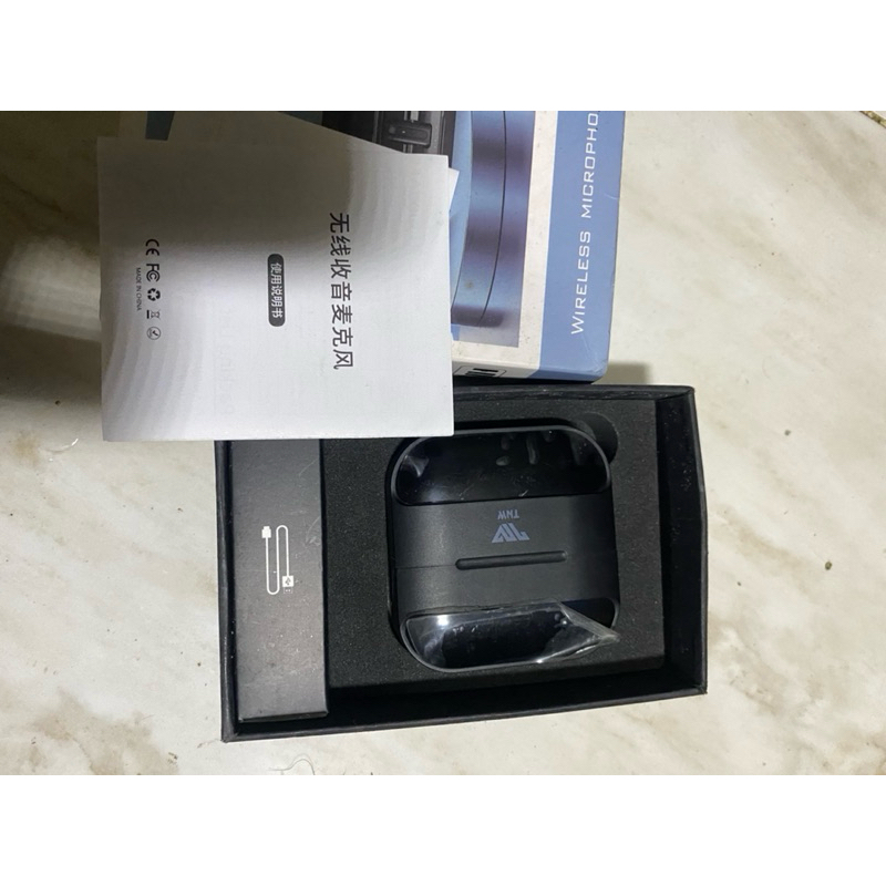 MICROPHONE CLIP ON WIRELESS TNW Y8 LIKE NEW