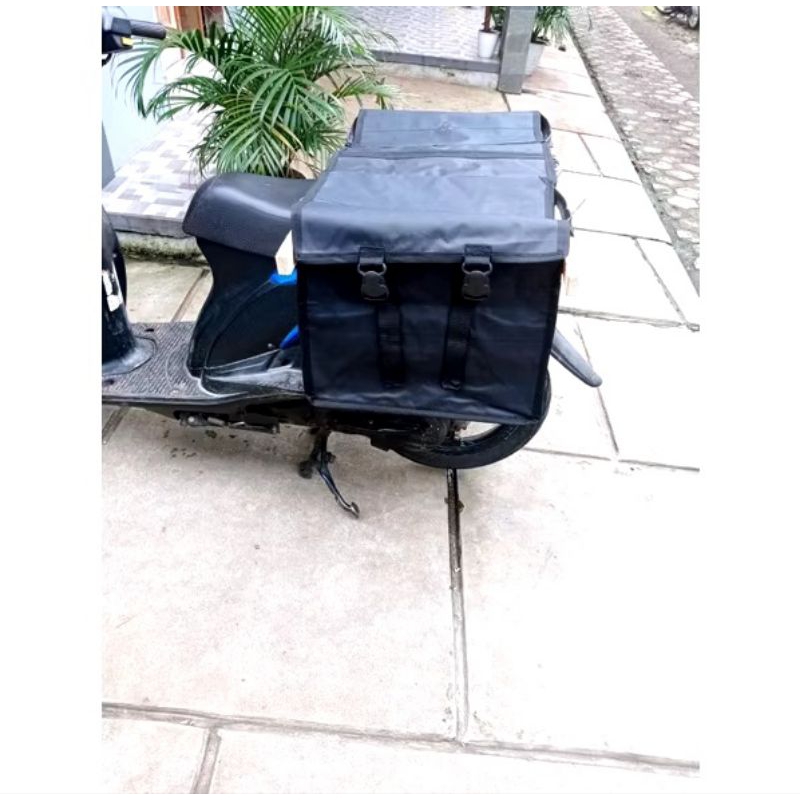 Tas motor atau tas untuk membawa barang