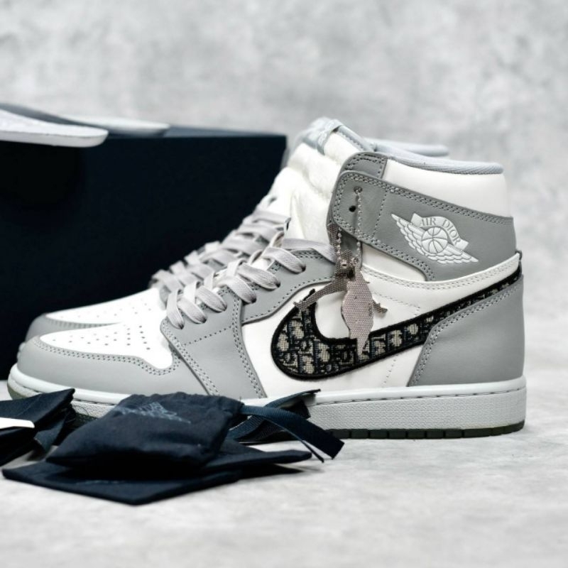 READY STOK Sepatu Sneaker Nike Air Jordan 1 High Dior