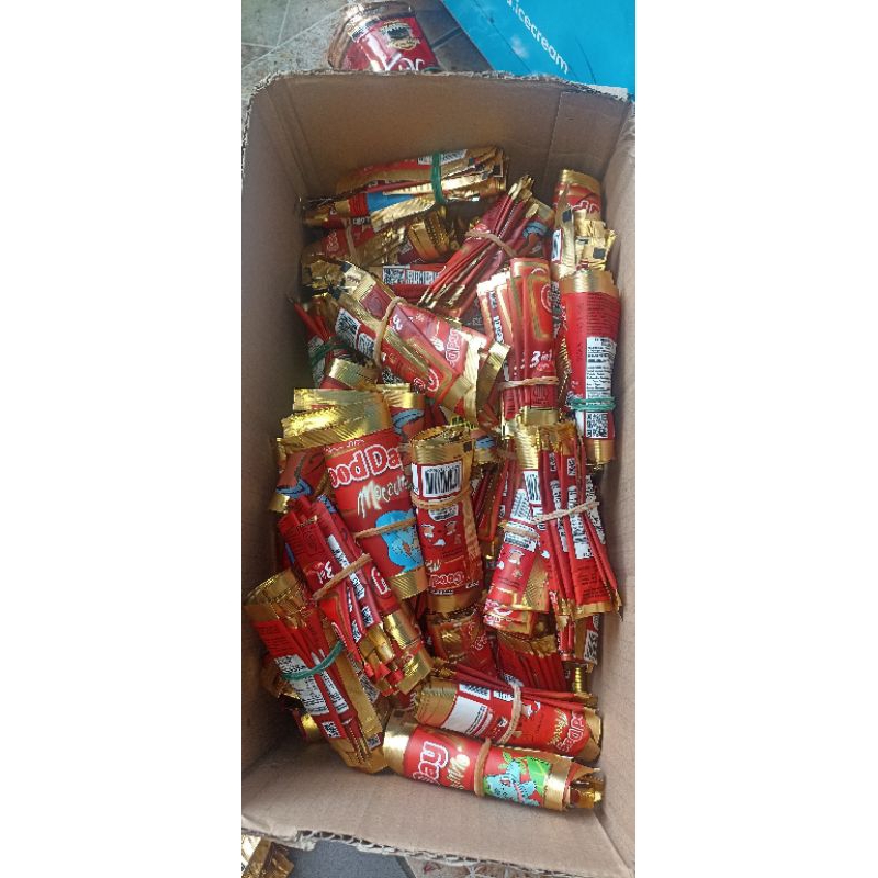 

bungkus kopi gooday bahan kerajinan isi 50 pcs bersih gess