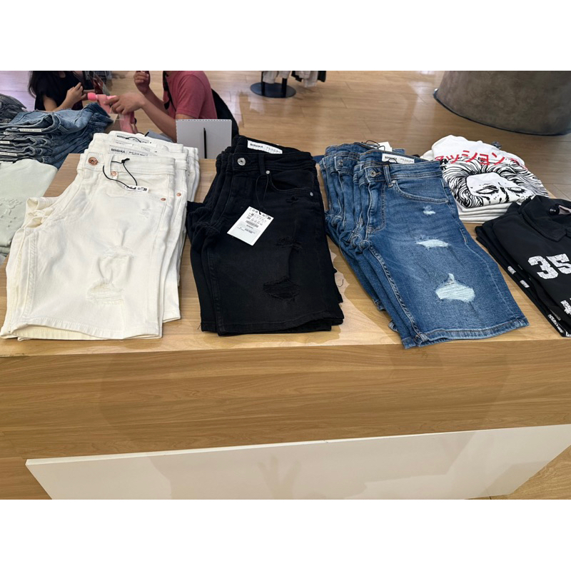Jeans Pendek Robek Skinny Cowok Bershka