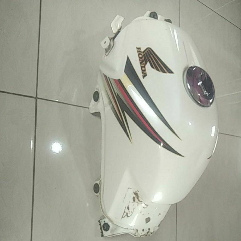 tangki fuelpump bensin CB 150R fi-tank -teng- tengki tank bensin cb 150r old