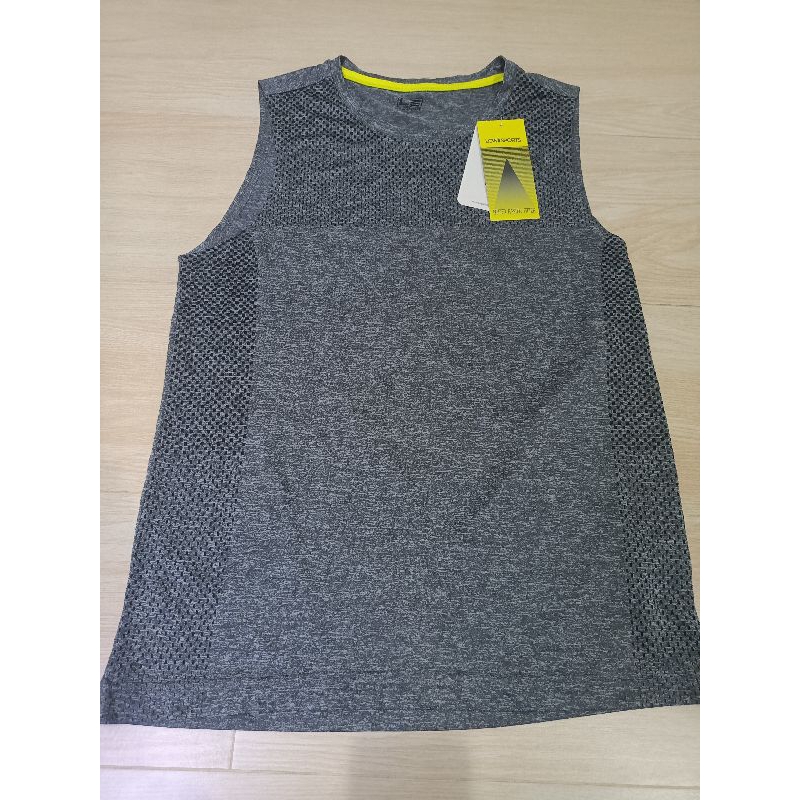 Baju sport olahraga lari running pria laki-laki merk LC Waikiki Sport