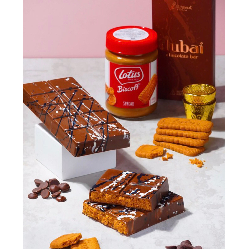 

(INSTANT ONLY) DUBAI CHOCOLATE BAR LOTUS