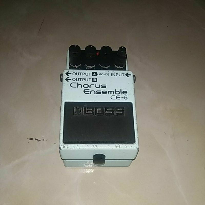 Boss chorus ensemble ce5