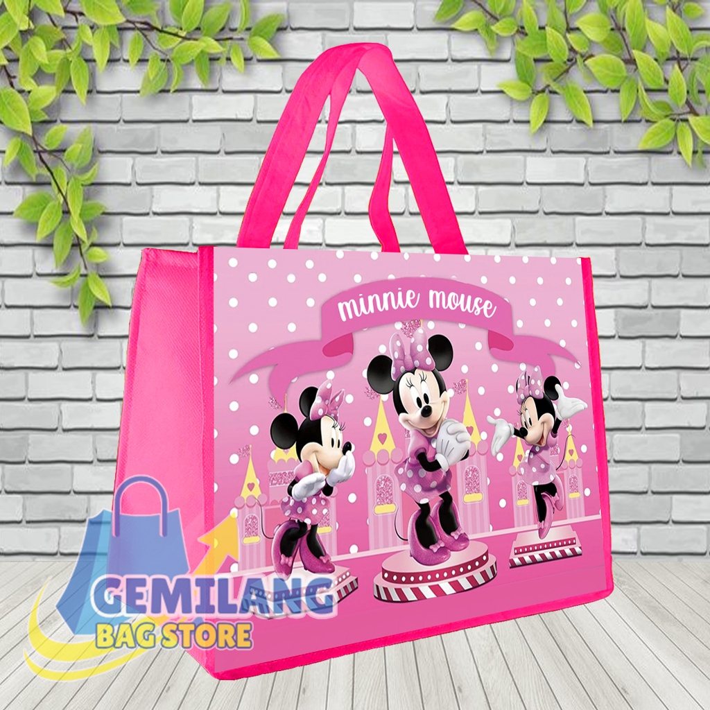 

READY STOK Tas Ulang Tahun Minnie Mouse / Tas Ultah Ukuran KFC Snack / Tas Ultah Terlaris / Tas Ulang Tahun Anak / Goodie Bag Bingkisan Souvenir Anak Landscape 20x25x13
