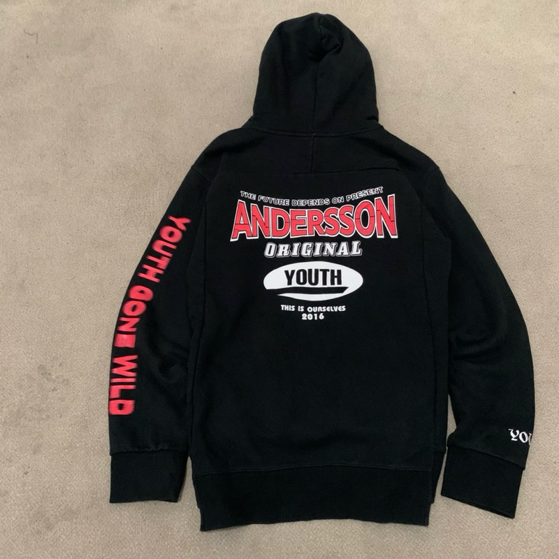 Hoodie Anderson bell