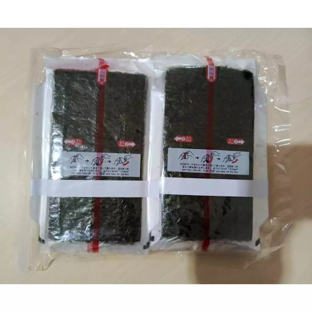 

NORI ONIGIRI YAMAMOTO | Nori Wrapper Khusus Bungkus Nori Triangle / Sushi Nori (ISI 100 Lembar)