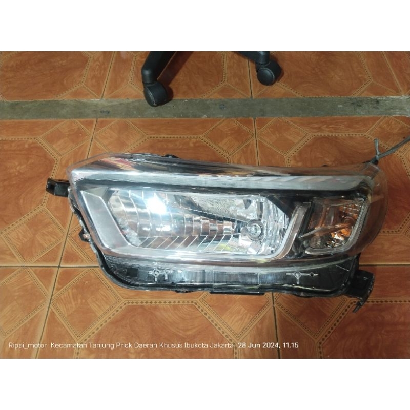 headlamp/lampu depan mobilio 2024