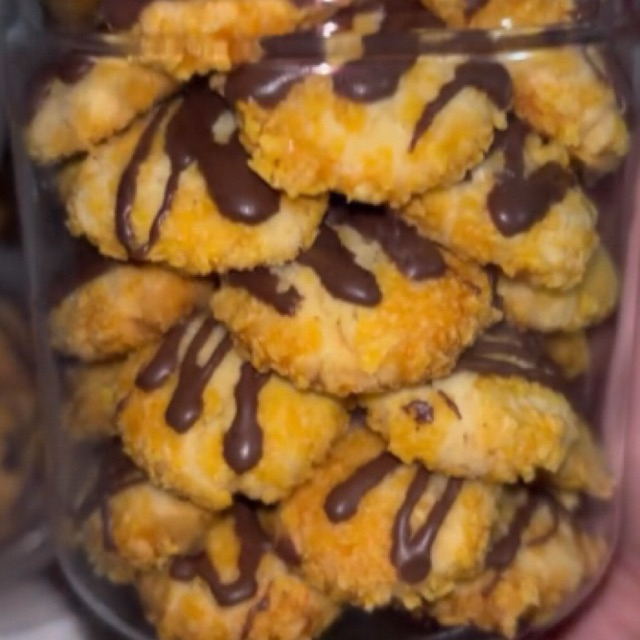 

cornflake nutella cookies