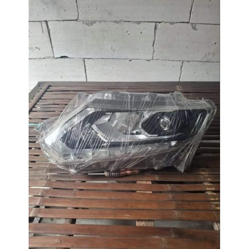 Headlamp nissan Xtrail kiri