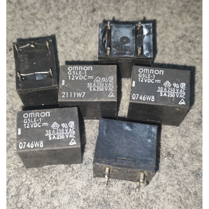 RELAY OMRON KAKI 5 12V/10A