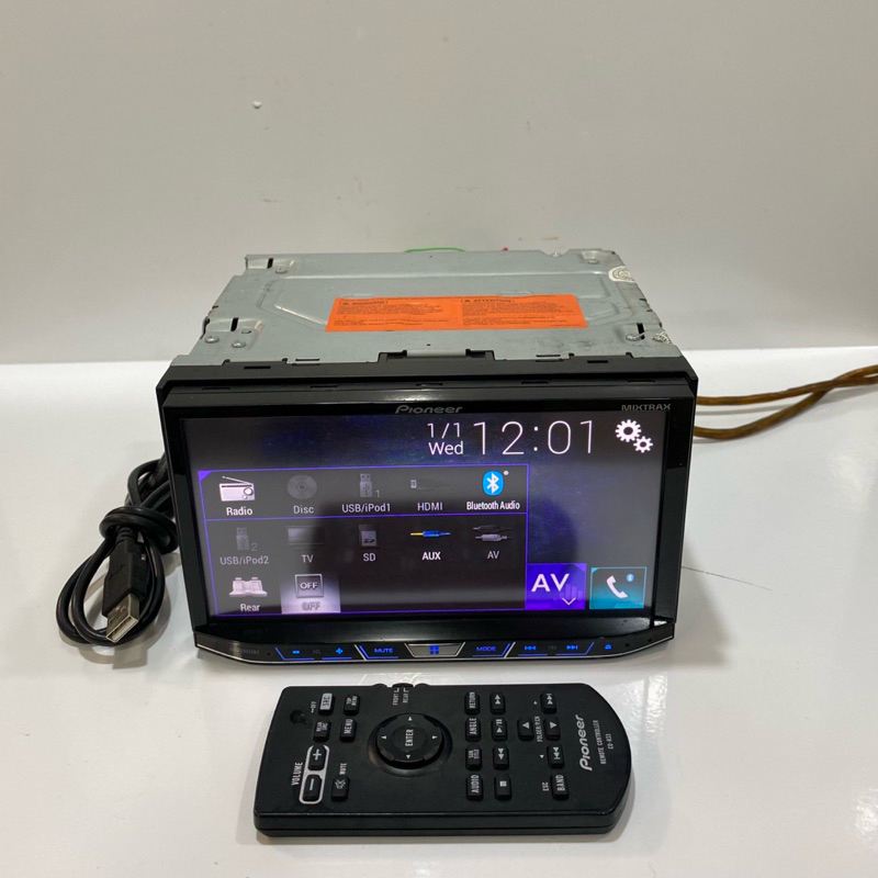 Head Unit Double Din Merk Pioneer AVH-X8650BT ukuran 7 inch