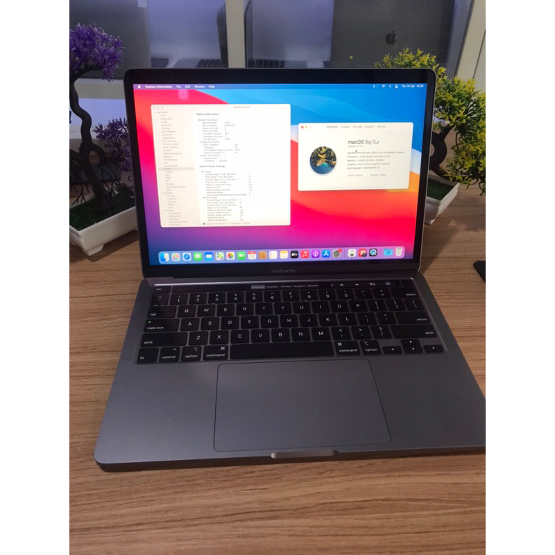 Macbook Pro 2020 13 inch RAM 16/512 GB i5 Space Grey body mulus