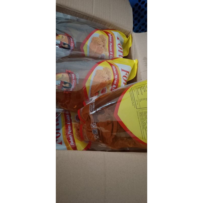 

FORTUNE minyak goreng pilihan kemasan refill berat 2L
