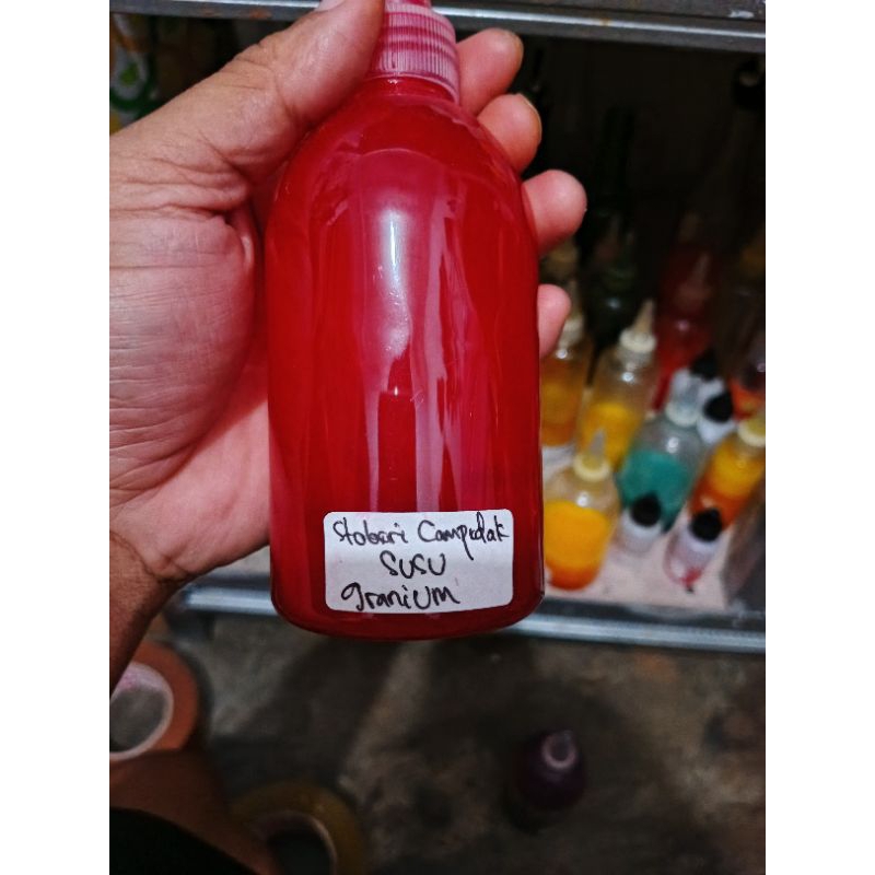 essen mancing ikan mas & nilem aroma stoberi cempedak granium