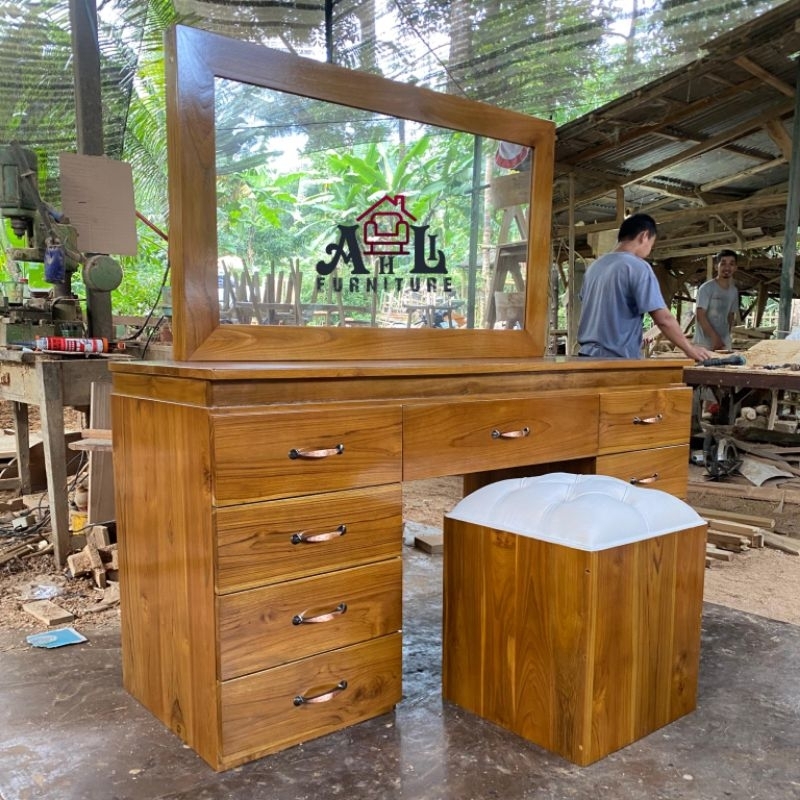 Tolet Rias Minimalis Laci Kayu Jati