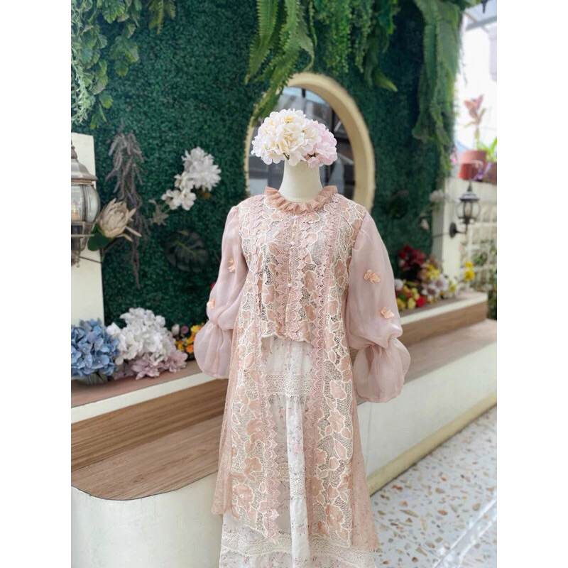 Beachylooks Kutu Baru Bhianka Top - Preloved