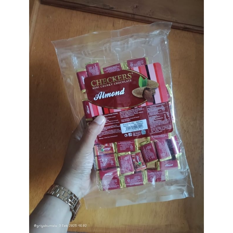

Ready cokelat checkers ori malaysia